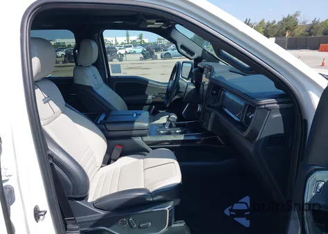 2023 Ford F-150 Lightning Platinum z USA, uszkodzony, nr VIN 1FT6W1EV9PWG18668